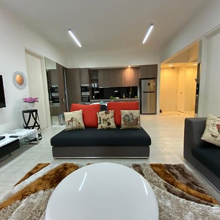 By The Sea @ Cozy Beachfront Home Batu Feringgi Exterior foto